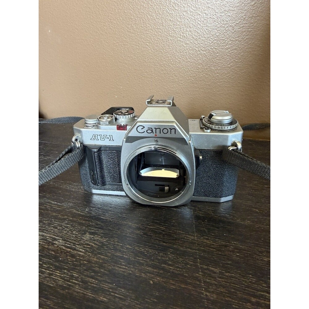 Canon AV-1 35mm Film Camera w Tokina EL 28mm f/2.8 Lens For Parts Repair